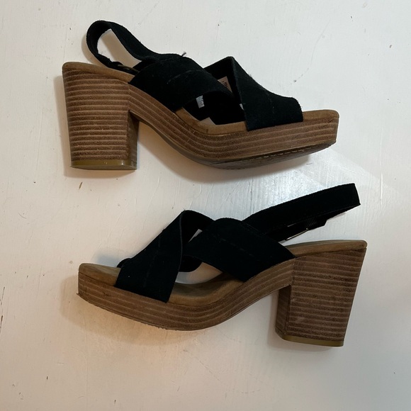 Toms Ibiza Black Suede Sandal - Size 9.5 - Picture 10 of 10